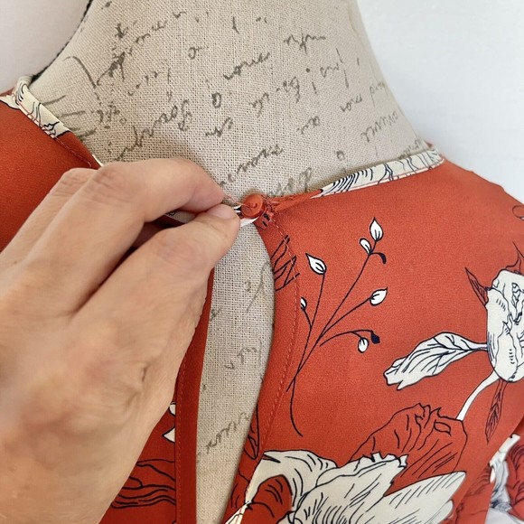 Sienna Sky Womens Blouse Size XS Floral Print Tiered Ruffle Sleeve Button Flawed - Picture 5 of 15